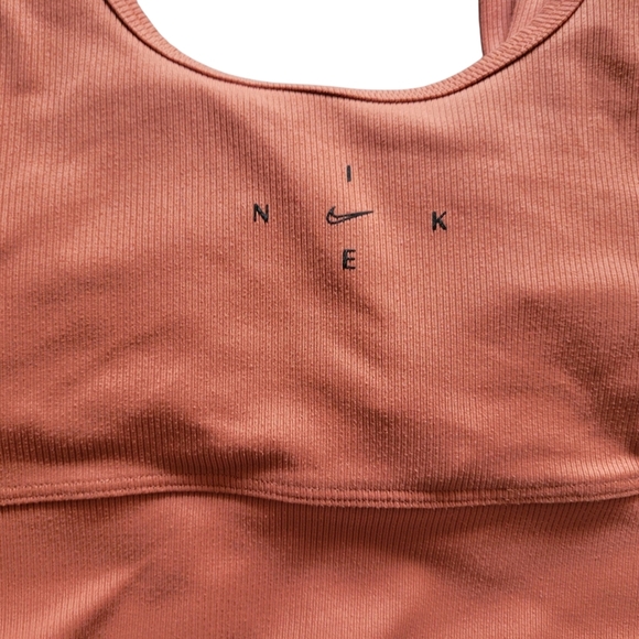 Nike Dri Fit XS TP Coral SportBra Legging - Picture 3 of 4